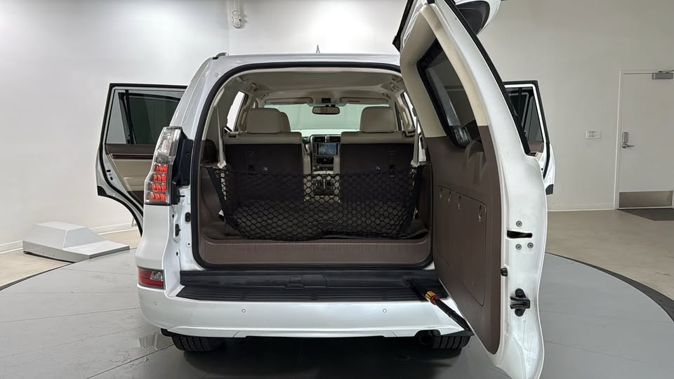 2018 Lexus GX 460 in Nashville, TN (photo 9) — photo 9