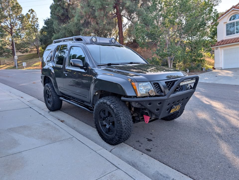 2011 Nissan Xterra in San Diego, CA (photo 1)