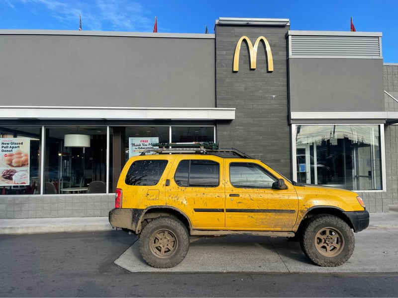 2000 Nissan Xterra · XE Sport Utility 4D (photo 8) — photo 8