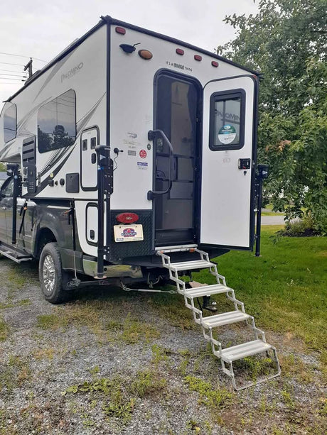 2020 palomino backpack edition slide in truck camper in Brighton, ON (photo 1)
