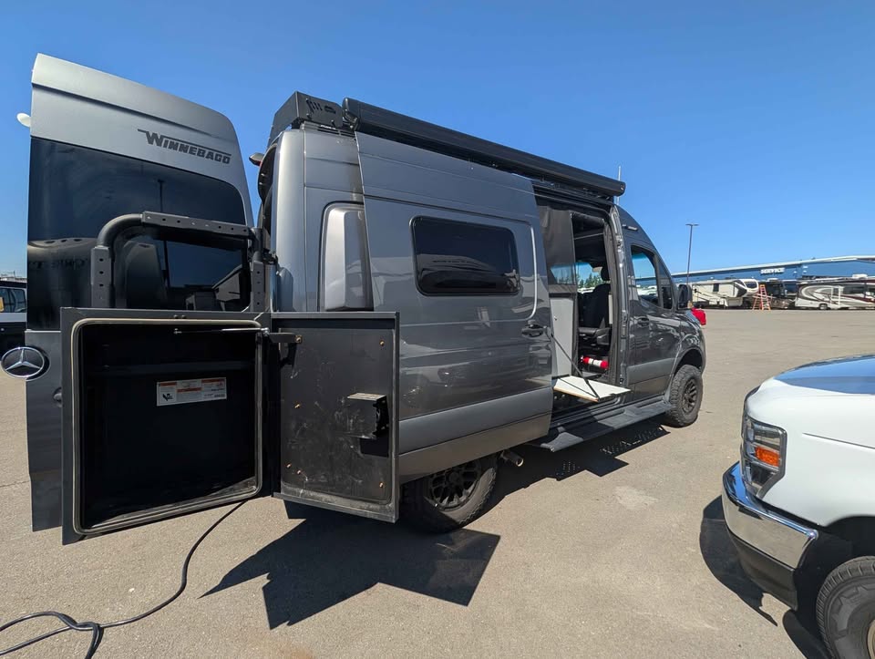 2025 Winnebago Revel Adventure Van 28K in Upgrades extra Lithionics Battery 48V  (photo 4) — photo 4