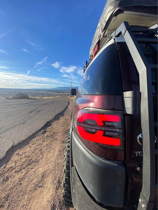2007 Toyota FJ Cruiser · Sport Utility 2D — photo 3