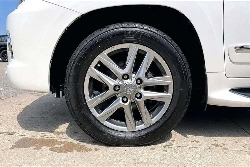 2015 Lexus LX 570 — 109k Miles in Clarendon Hills, IL (photo 9) — photo 9