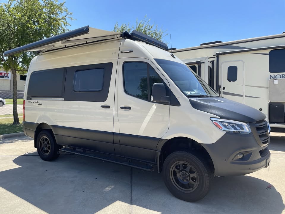 2023 Winnebago Revel 44e 4x4 in Redmond, OR (photo 2)