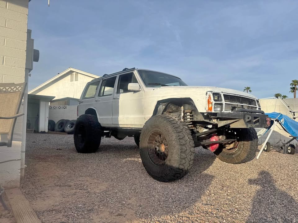 92 jeep xj 5 speed manual in Tempe, AZ (photo 1) — photo 1
