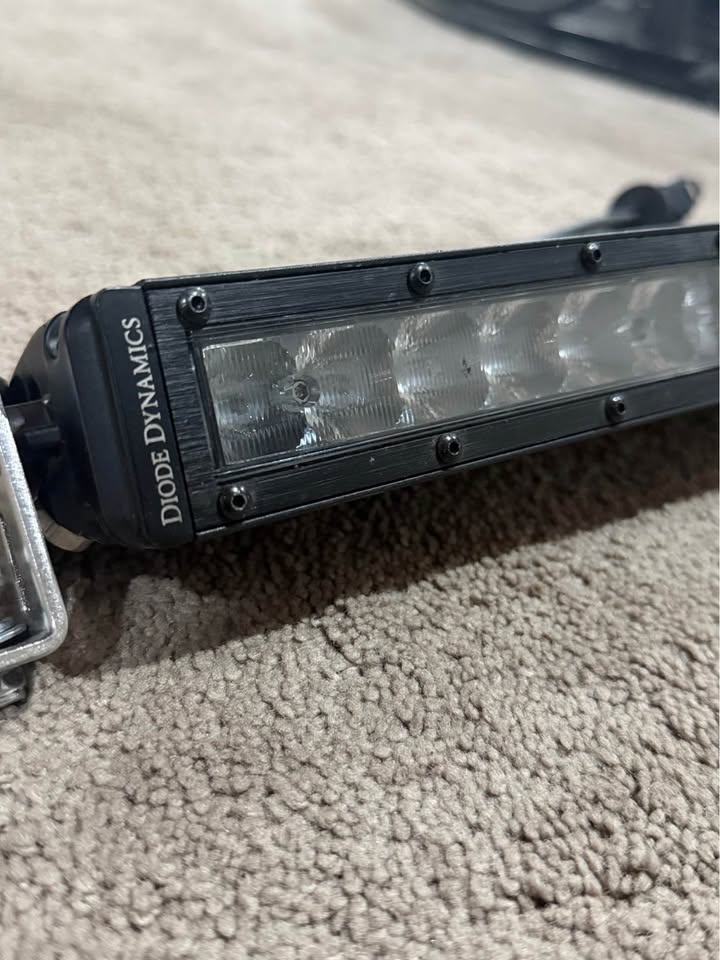 Genuine Diode Dynamics Stage Series LED Light Bar w/ Mounting Brackets in Manassas, VA (photo 2) — photo 2