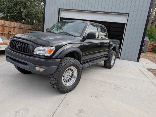 2001 Toyota Tacoma Double Cab · TRD Off-Road Pickup 4D 5 ft — photo 2
