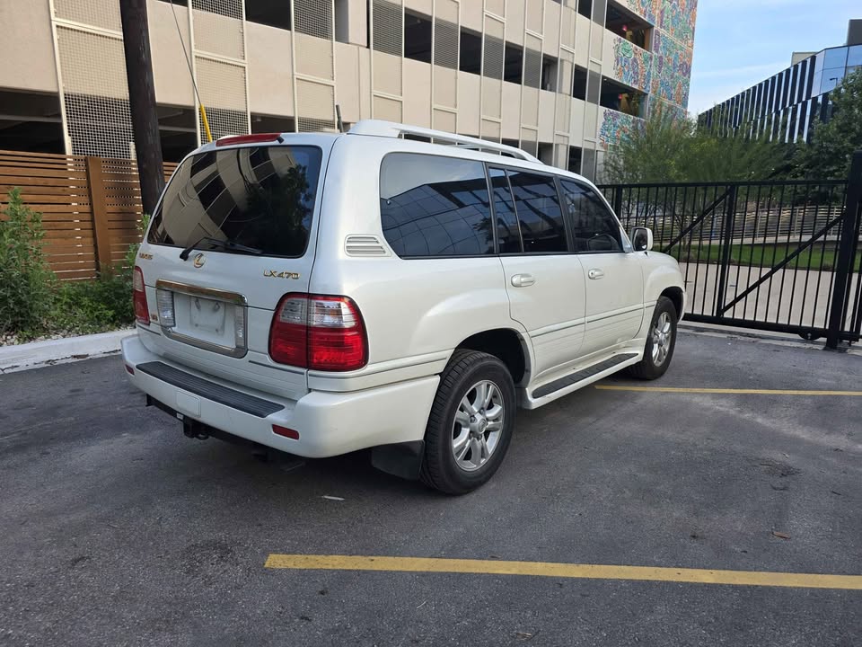 2003 Lexus LX · LX 470 Sport Utility 4D in Austin, TX (photo 9)