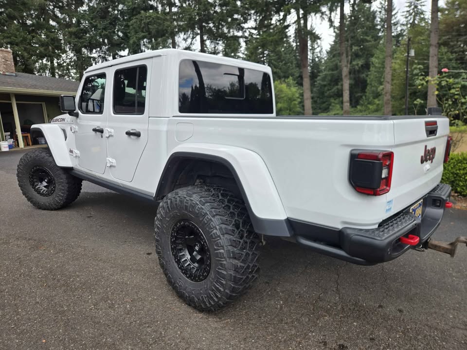 2020 Jeep Gladiator · Rubicon Pickup 4D 5 ft in Eagle Creek, OR (photo 4)