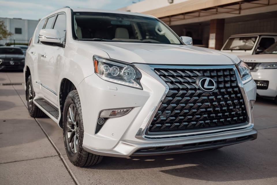 2019 Lexus gx460 in Phoenix, AZ (photo 4) — photo 4