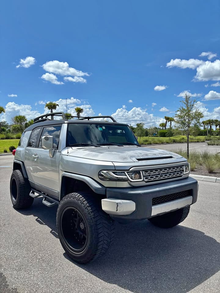2007 Toyota FJ Cruiser (photo 1)