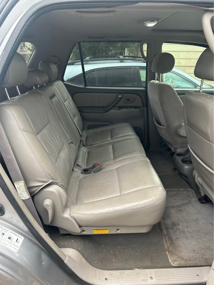 2001 Toyota Sequoia Limited 4x4 in Denver, CO (photo 9) — photo 9