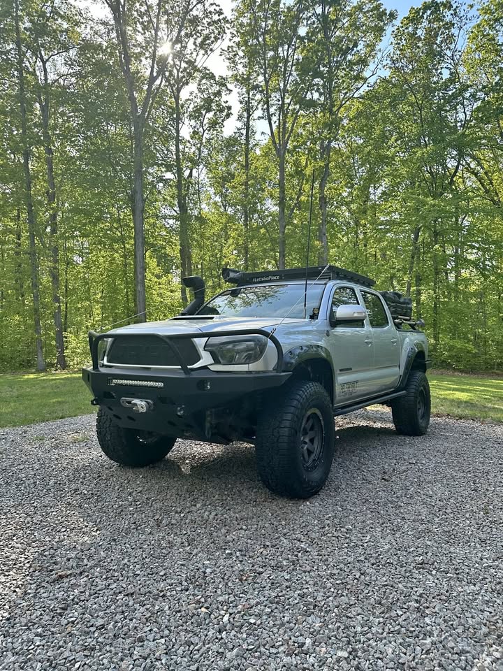 2012 Toyota Tacoma (photo 1)