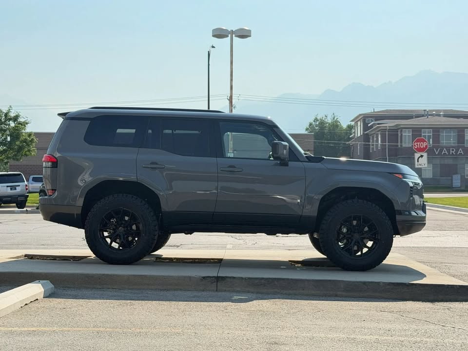 2025 Lexus GX in Sandy, UT (photo 4) — photo 4