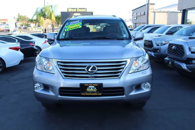 2008 Lexus LX570 — photo 2
