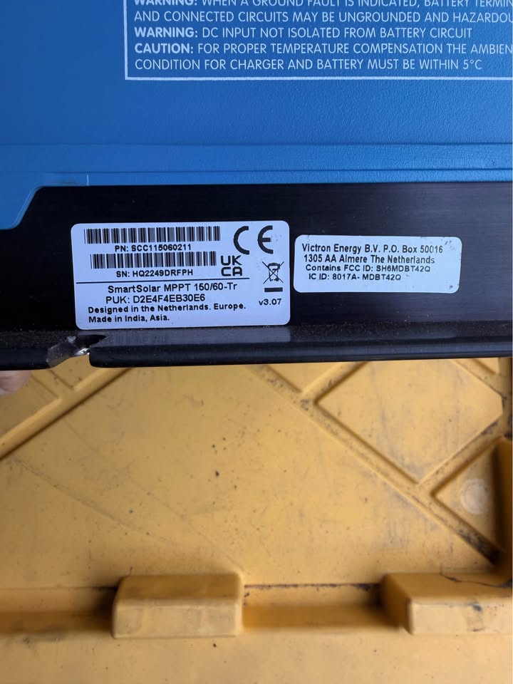 Solar charger-Victron (photo 2) — photo 2