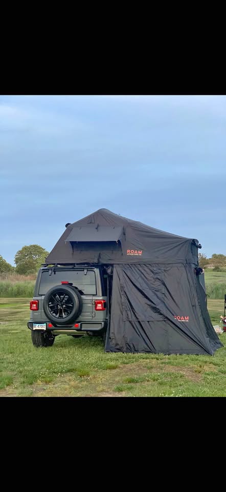 Rooftop tent