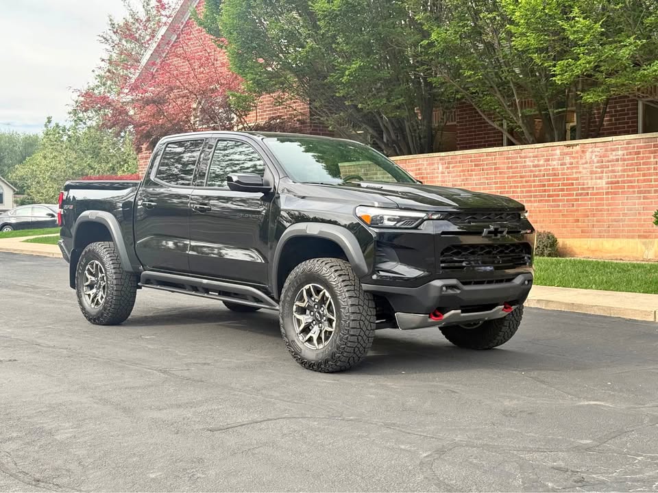 2026 Chevrolet Colorado Crew Cab · ZR2 (pristine! Loaded! 7k miles) in Farmington, UT (photo 1)