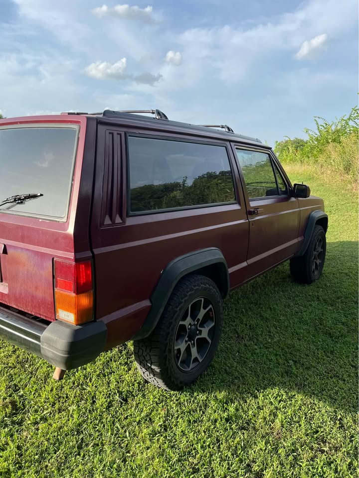 1996 Jeep Cherokee · SE Sport Utility 2D in Austin, TX (photo 8) — photo 8