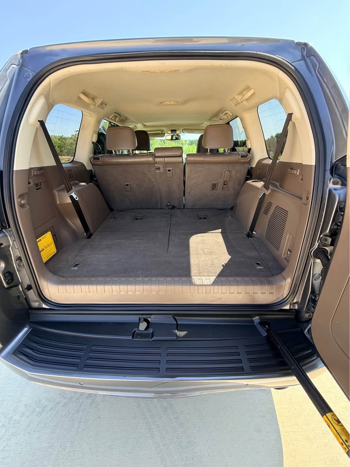 2015 Lexus GX · GX 460 Luxury Sport Utility 4D in Liberty Hill, TX (photo 10) — photo 10