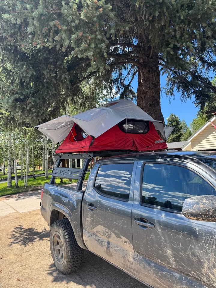 Yakima Skyrise (med) Roof Top Tent in Steamboat Springs, CO (photo 4) — photo 4