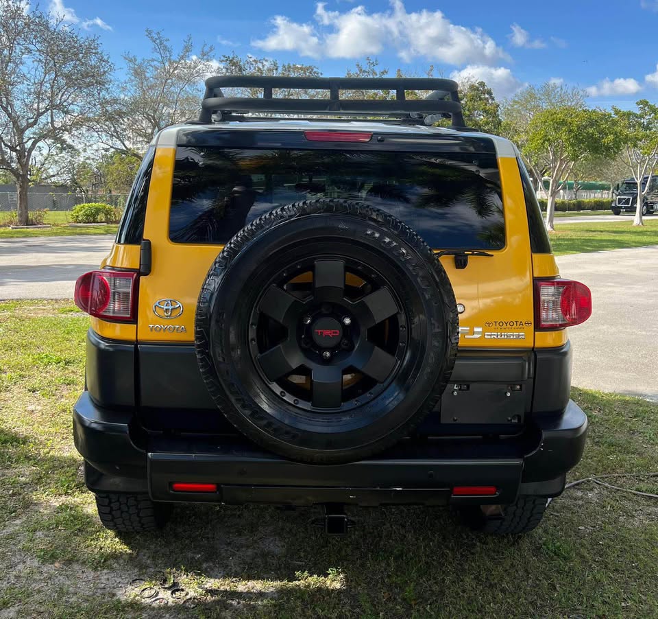 2007 Toyota FJ Cruiser · Sport Utility 2D in Miramar, FL (photo 6) — photo 6