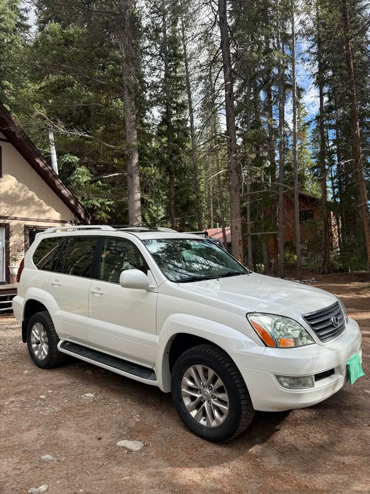 2004 Lexus GX · GX 470 Sport Utility 4D in Breckenridge, CO (photo 2) — photo 2