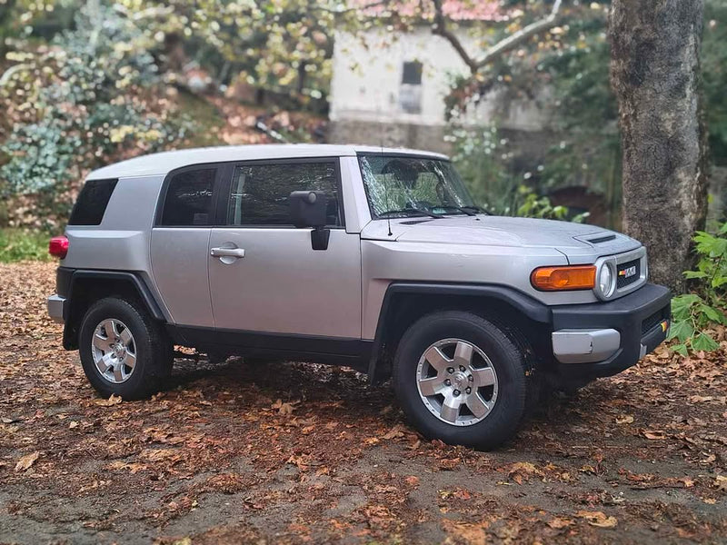 2007 Toyota FJ Cruiser · Sport Utility 2D in Los Angeles, CA (photo 10) — photo 10