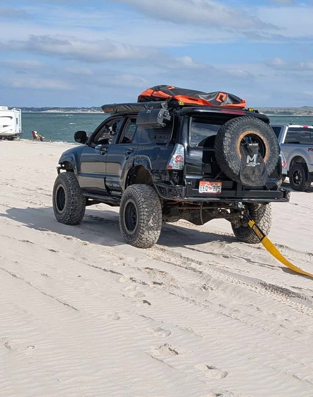 2004 Toyota 4Runner · SR5 Sport Utility 4D — photo 3