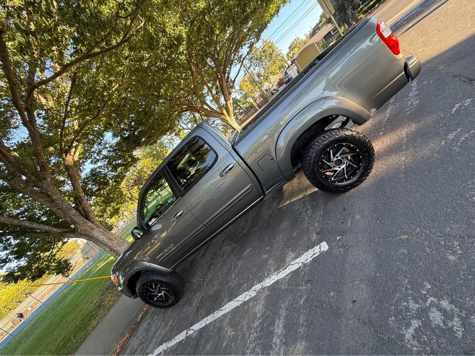 2006 Toyota Tundra Double Cab · Limited in Brentwood, CA (photo 4)