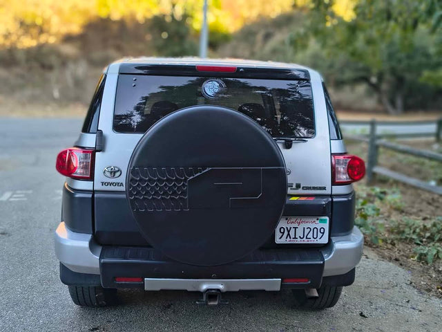 2007 Toyota FJ Cruiser · Sport Utility 2D — photo 2