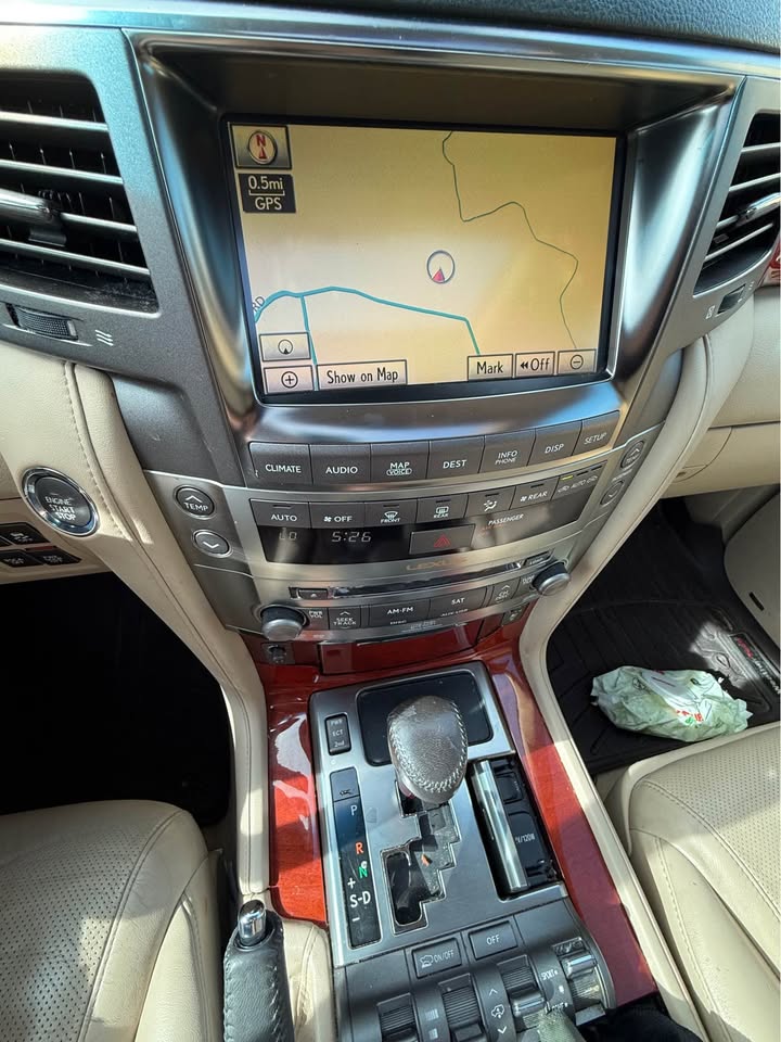 2010 Lexus LX · LX 570 Sport Utility 4D in San Antonio, TX (photo 11) — photo 11