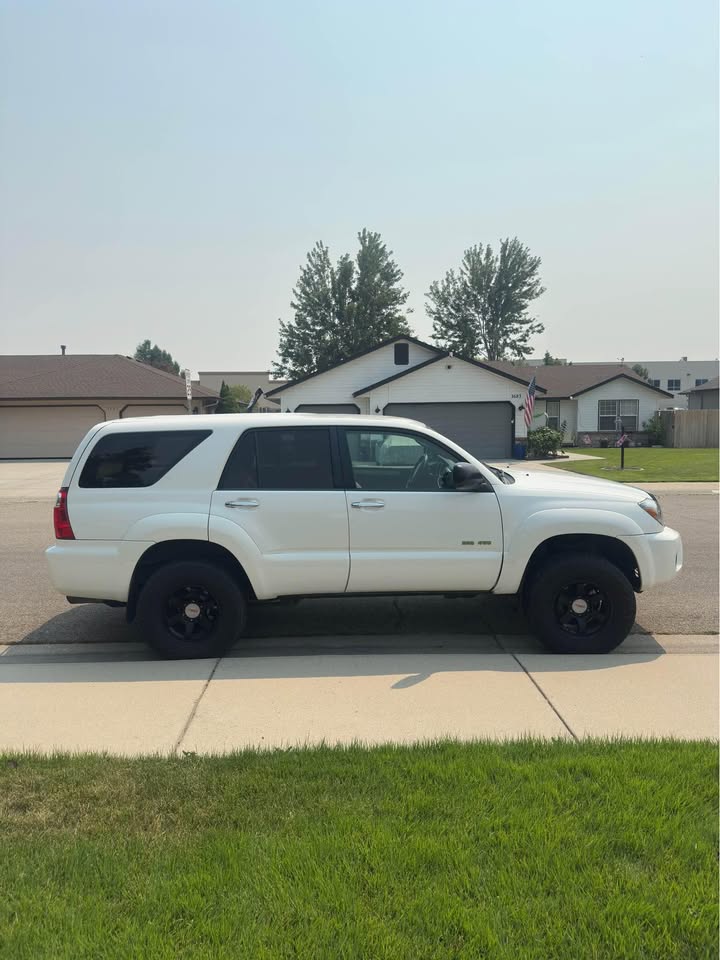2007 Toyota 4Runner · SR5 Sport Utility 4D in Meridian, ID (photo 4) — photo 4