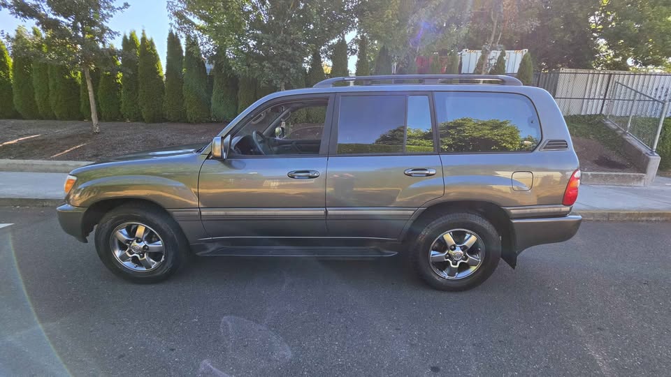 1998 Toyota Landcruiser · Sport Utility 4D in Gresham, OR (photo 8) — photo 8