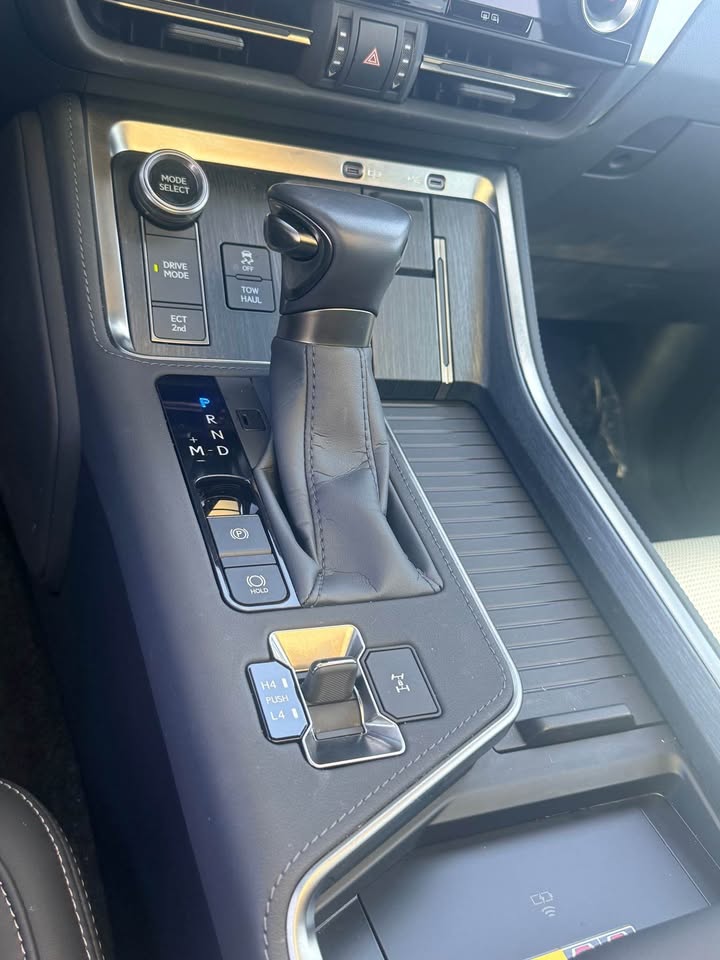 2025 Lexus GX · 550 Luxury + in Raleigh, NC (photo 4) — photo 4