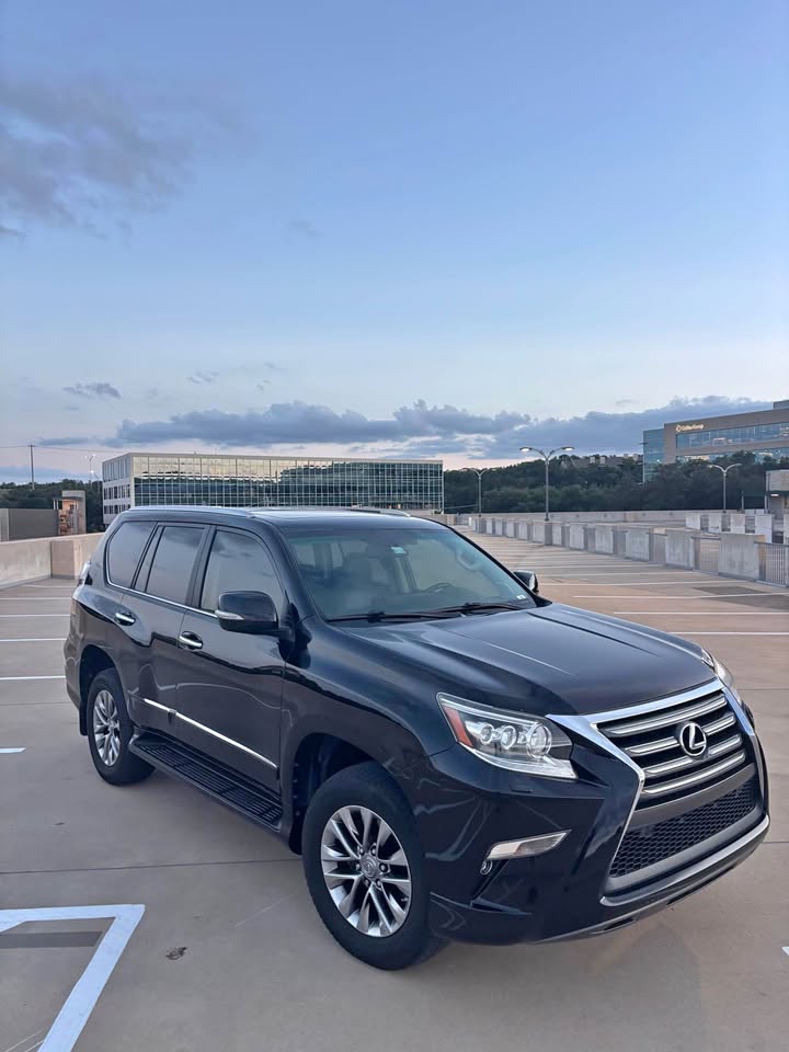 2015 Lexus GX · GX 460 Luxury Sport Utility 4D in Austin, TX (photo 1) — photo 1