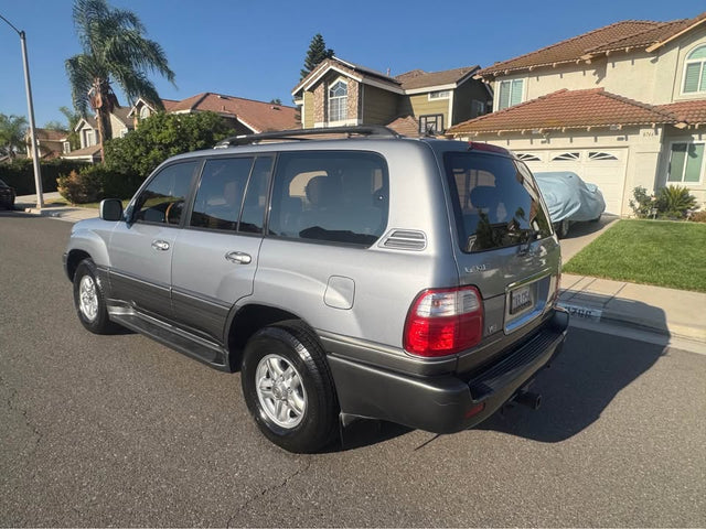 2001 Lexus LX · LX 470 Sport Utility 4D — photo 3