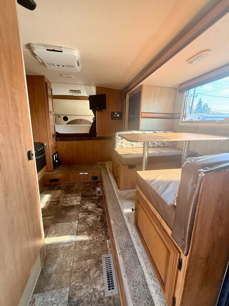 2015 Palomino Backpack Edition HS-2911 Truck Camper in Beaverton, OR (photo 6)