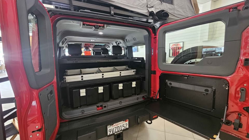 2025 INEOS grenadier/ fieldmaster- with f&r lockers+ tow pack in Pasadena, CA (photo 6) — photo 6