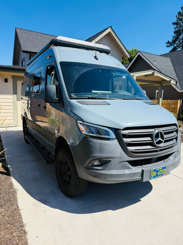 2023 Mercedes Winnebago Revel (turbo diesel) — photo 2