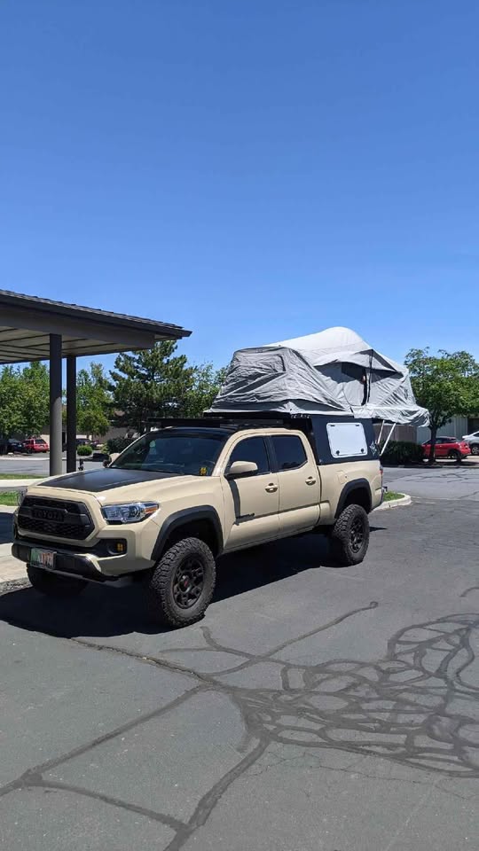 AT Overland Habitat Truck Camper Topper for Toyota Tacoma 6' Bed in Snoqualmie, WA (photo 2) — photo 2