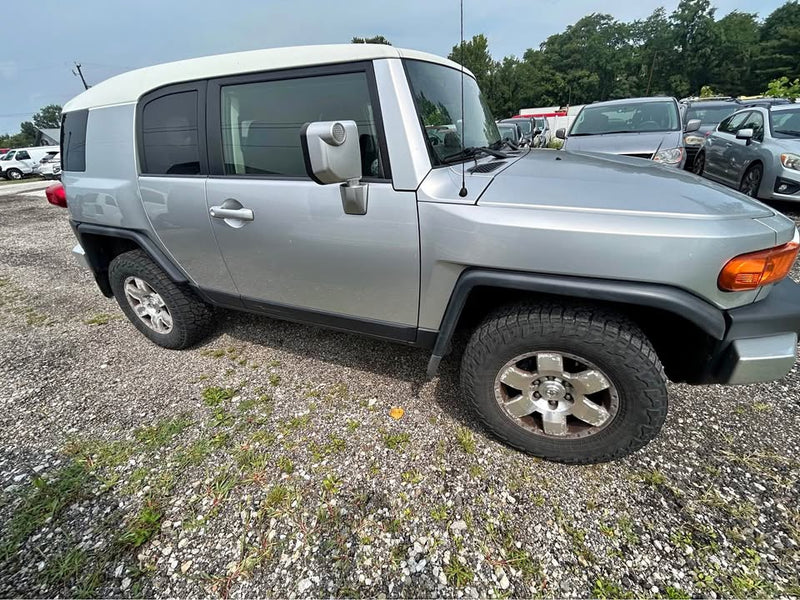 2007 Toyota FJ Cruiser · Sport Utility 2D in Reynoldsburg, OH (photo 1) — photo 1