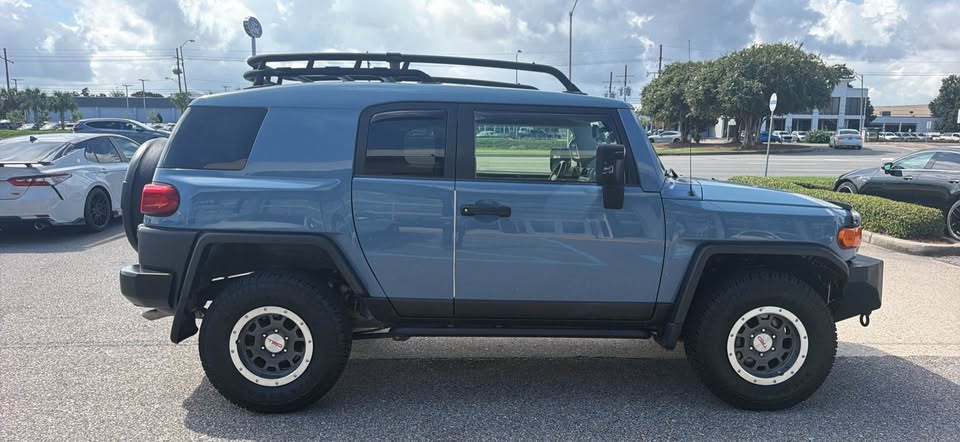 2014 Toyota FJ Cruiser · Sport Utility 2D in Metairie, LA (photo 3) — photo 3