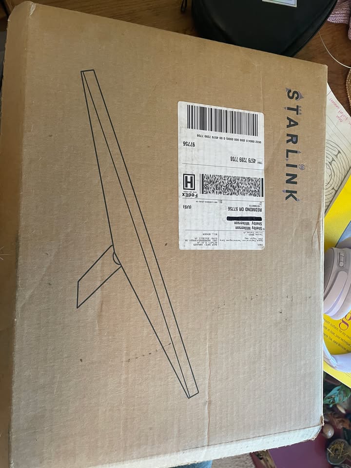 Starlink Mini Kit in Redmond, OR (photo 2) — photo 2