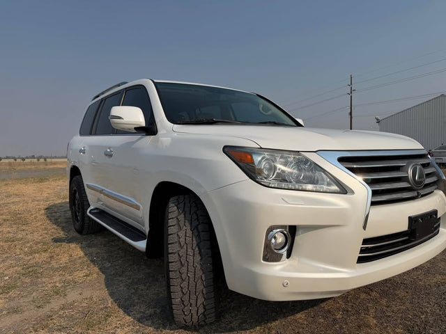2013 Lexus LX Utility LX570 4WD Loaded, Beautiful ride Low Miles — photo 3