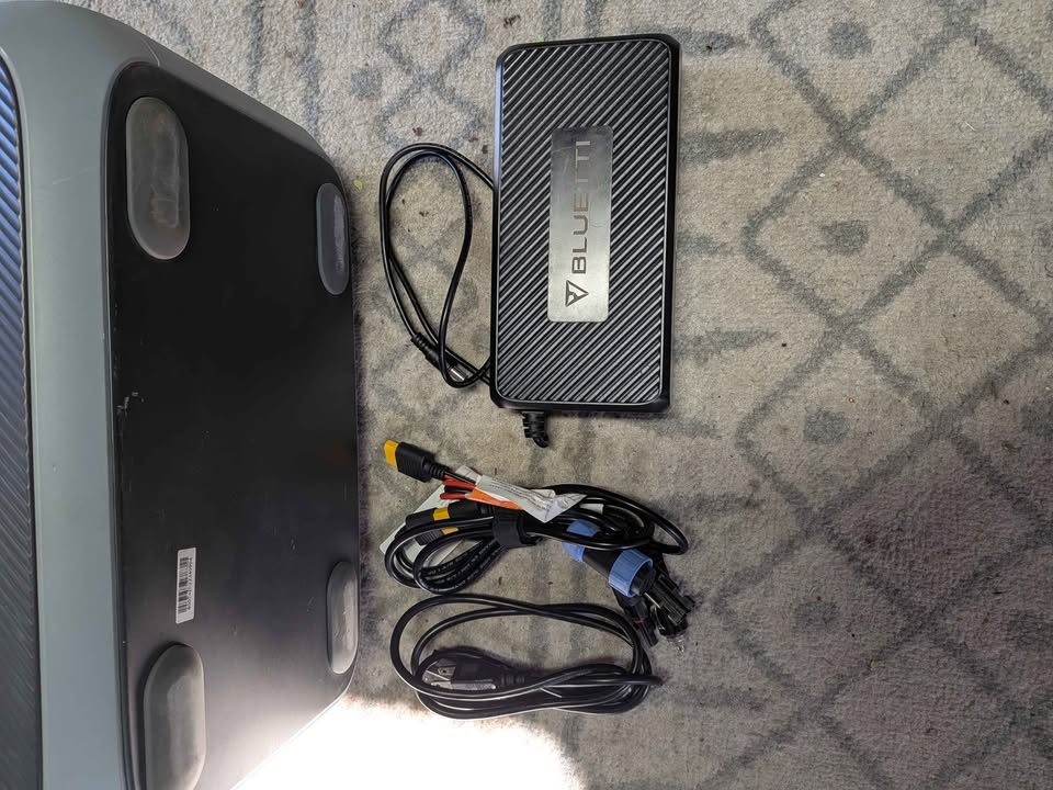 Bluetti AC200P Portable Power Station in San Jose, CA (photo 6)