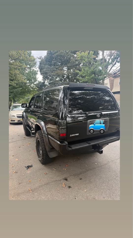 1998 Toyota 4Runner · Limited Sport Utility 4D in Newark, NJ (photo 2) — photo 2