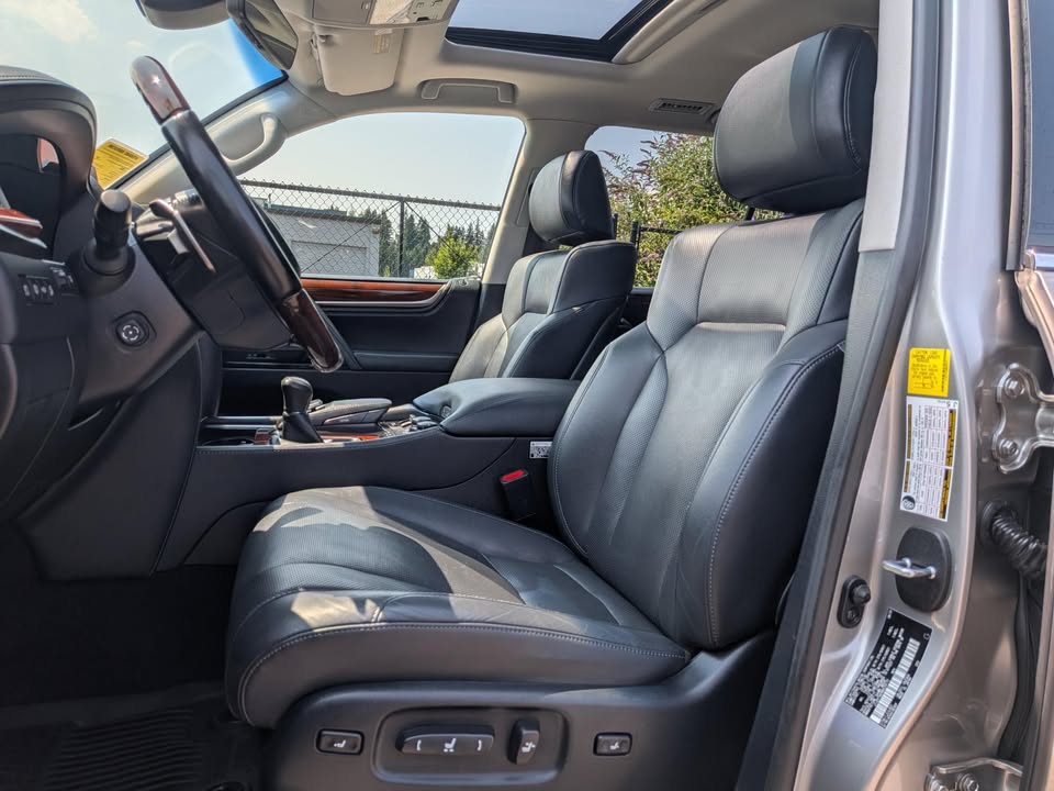 2021 Lexus LX 570 in Tacoma, WA (photo 5) — photo 5