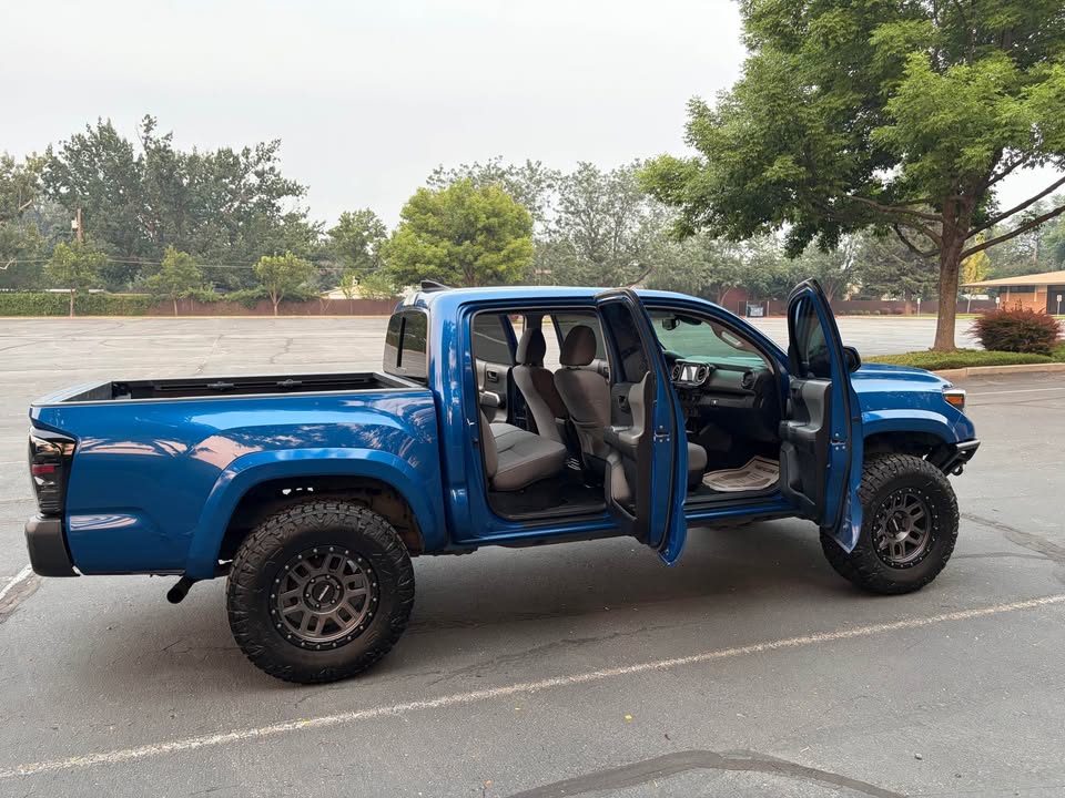 2018 Toyota Tacoma Double Cab · SR5 in Boise, ID (photo 3)