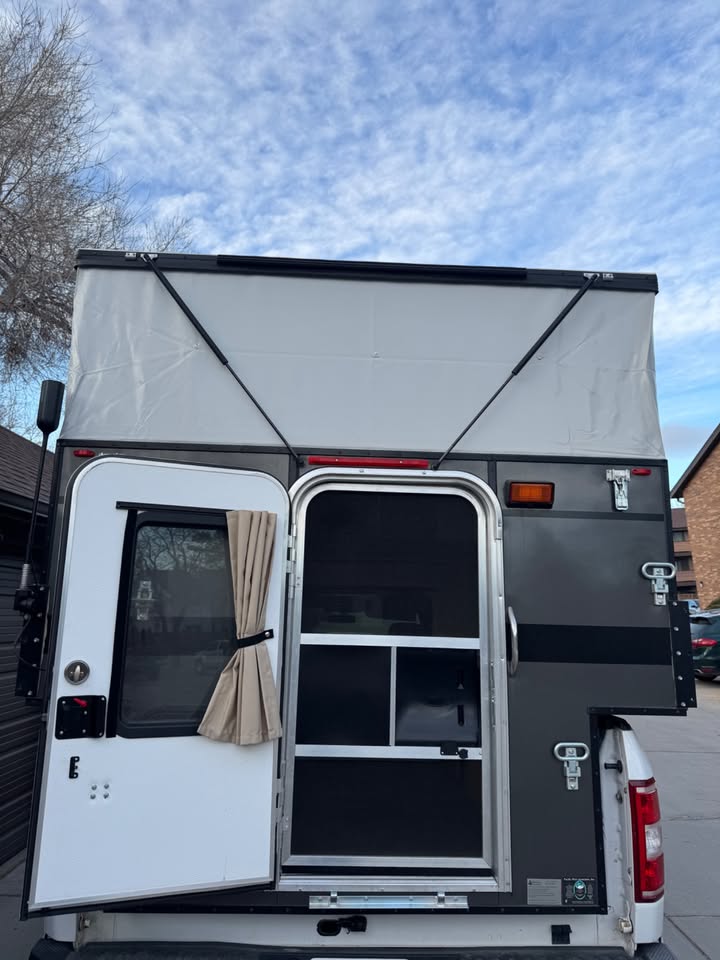 2025 Four Wheel Camper Hawk in Lakewood, CO (photo 8)
